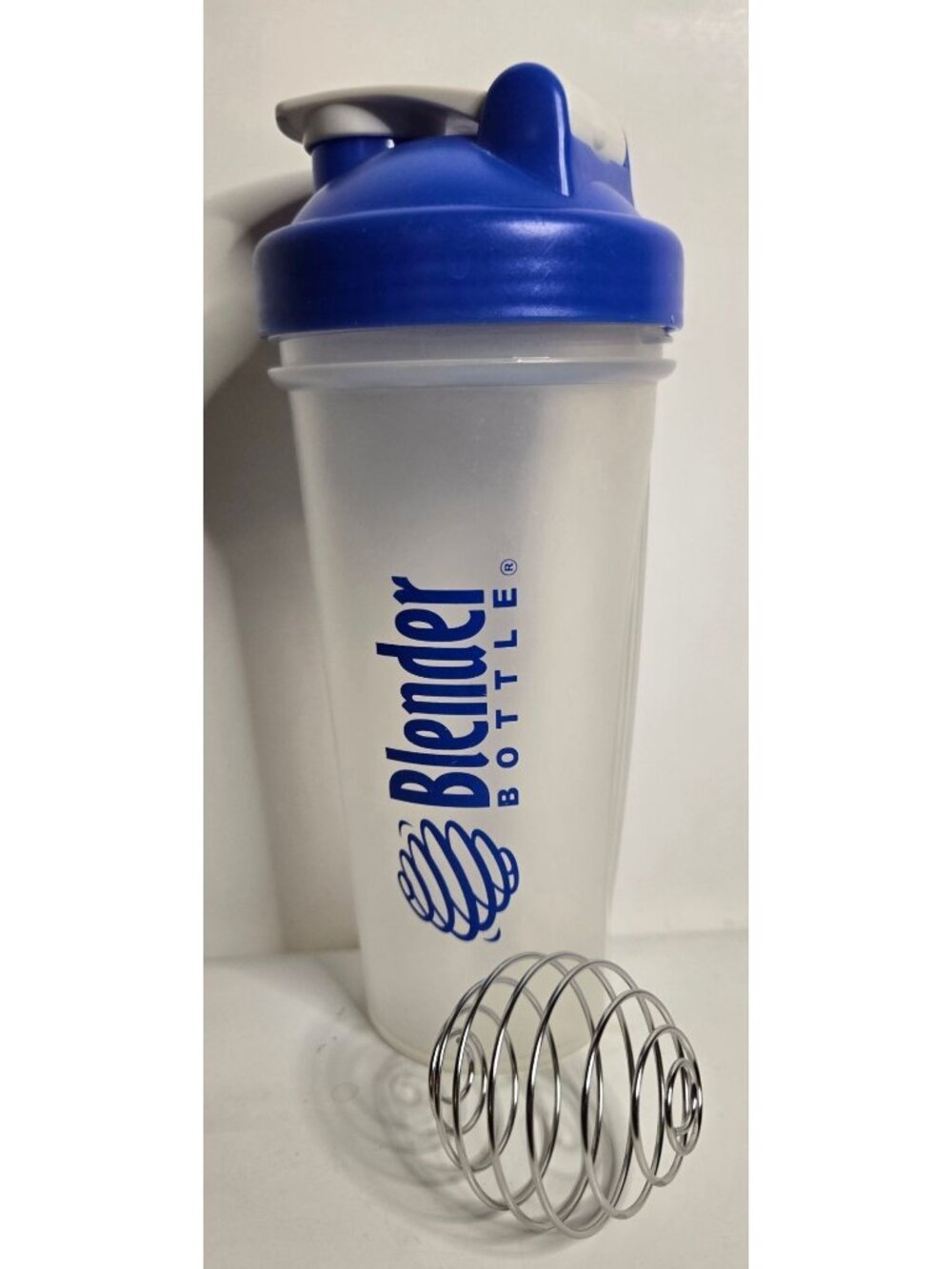 Classic 28oz Blender Bottle Protein Shaker Muscle Building Workout Supplements